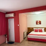 Family Flora Hotel Zlatograd