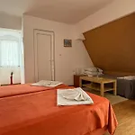 Family Flora Hotel Zlatograd