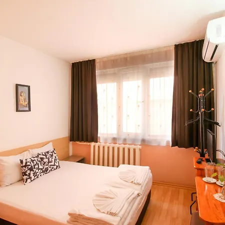 Family Flora Hotel Zlatograd