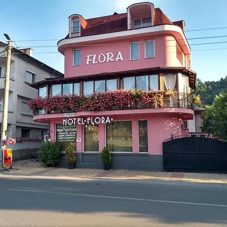 Hotel Family Flora 3*