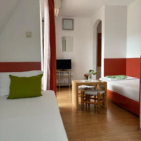 Hotel Family Flora Zlatograd