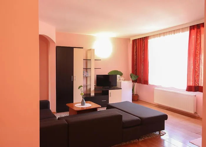 Family Flora Hotel 3*