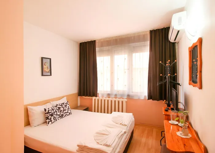 Family Flora Hotel Zlatograd