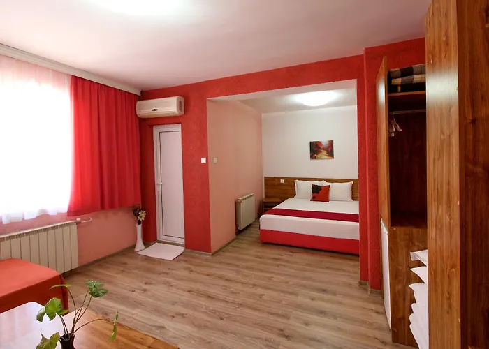 Family Flora 3* Zlatograd