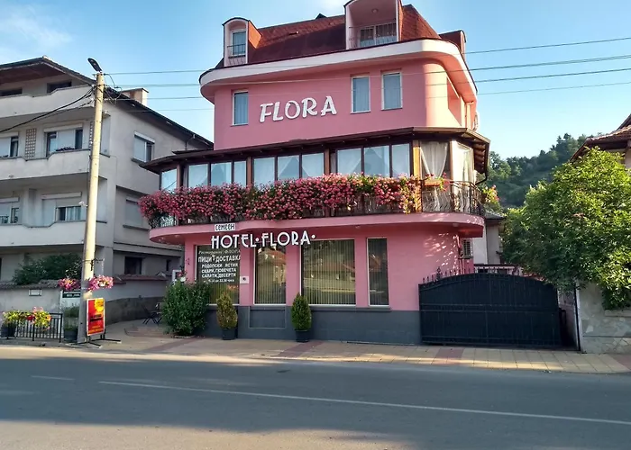 Hotel Family Flora 3*