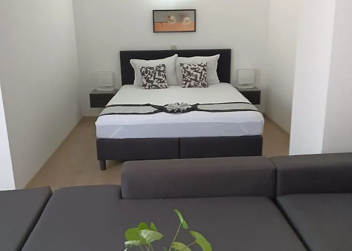 Family Flora 3* Zlatograd